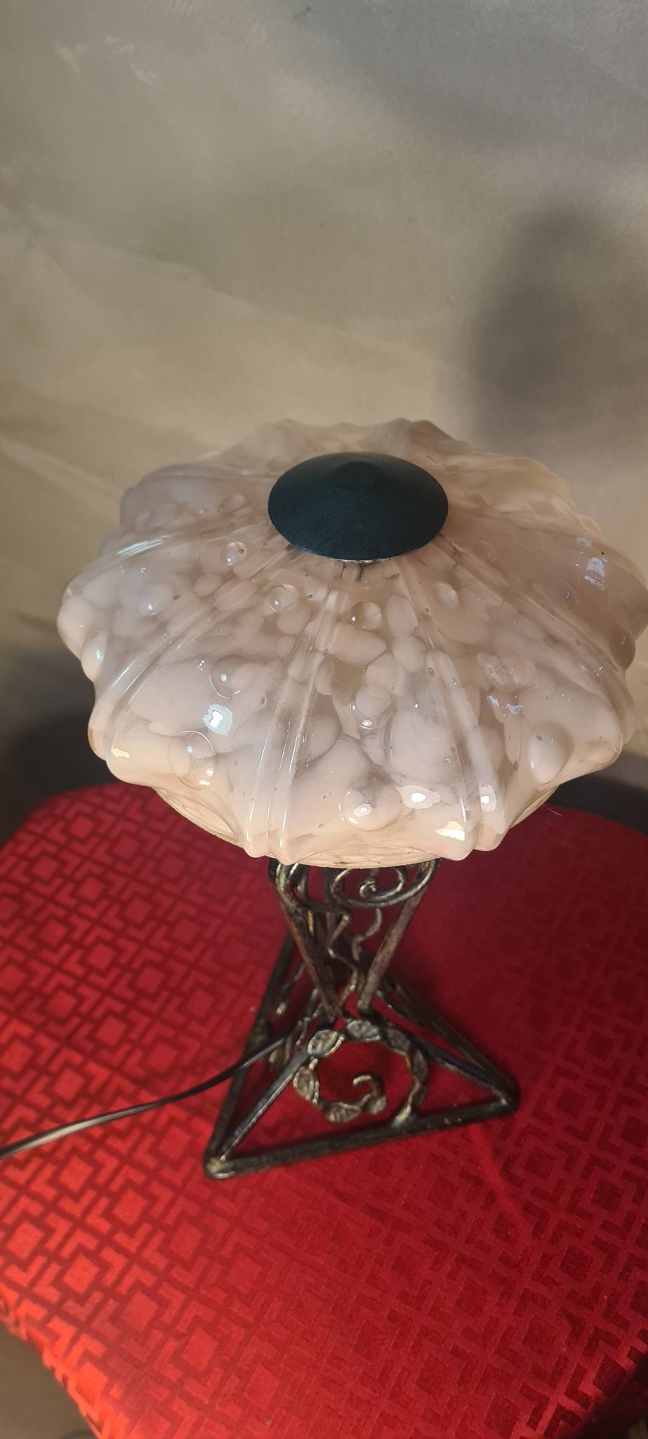 1930 wrought iron lamp, opaline lampshade, Clichy, very beautiful, 39x20