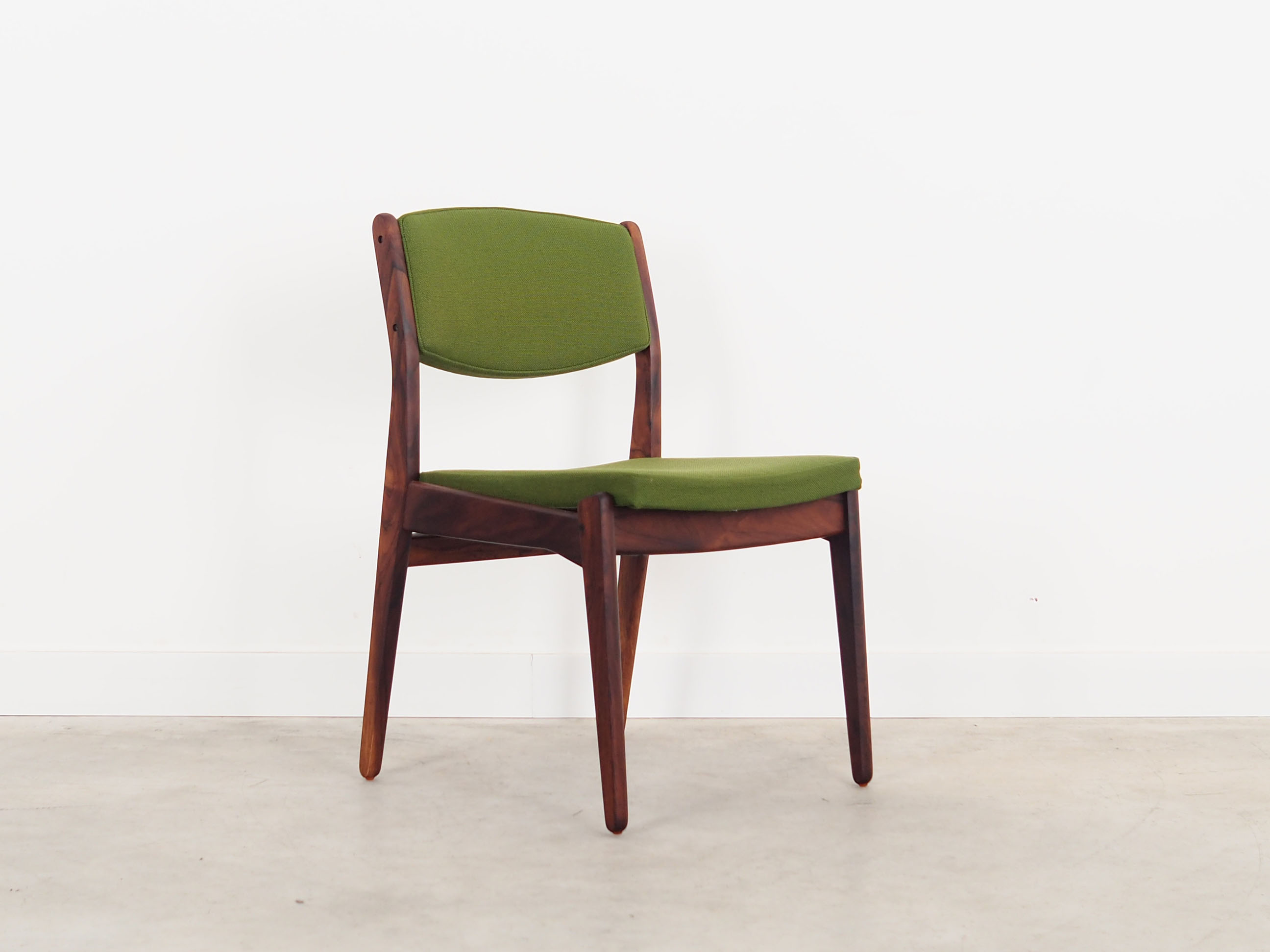 Ensemble de six chaises fabriqué par Skovby 1970