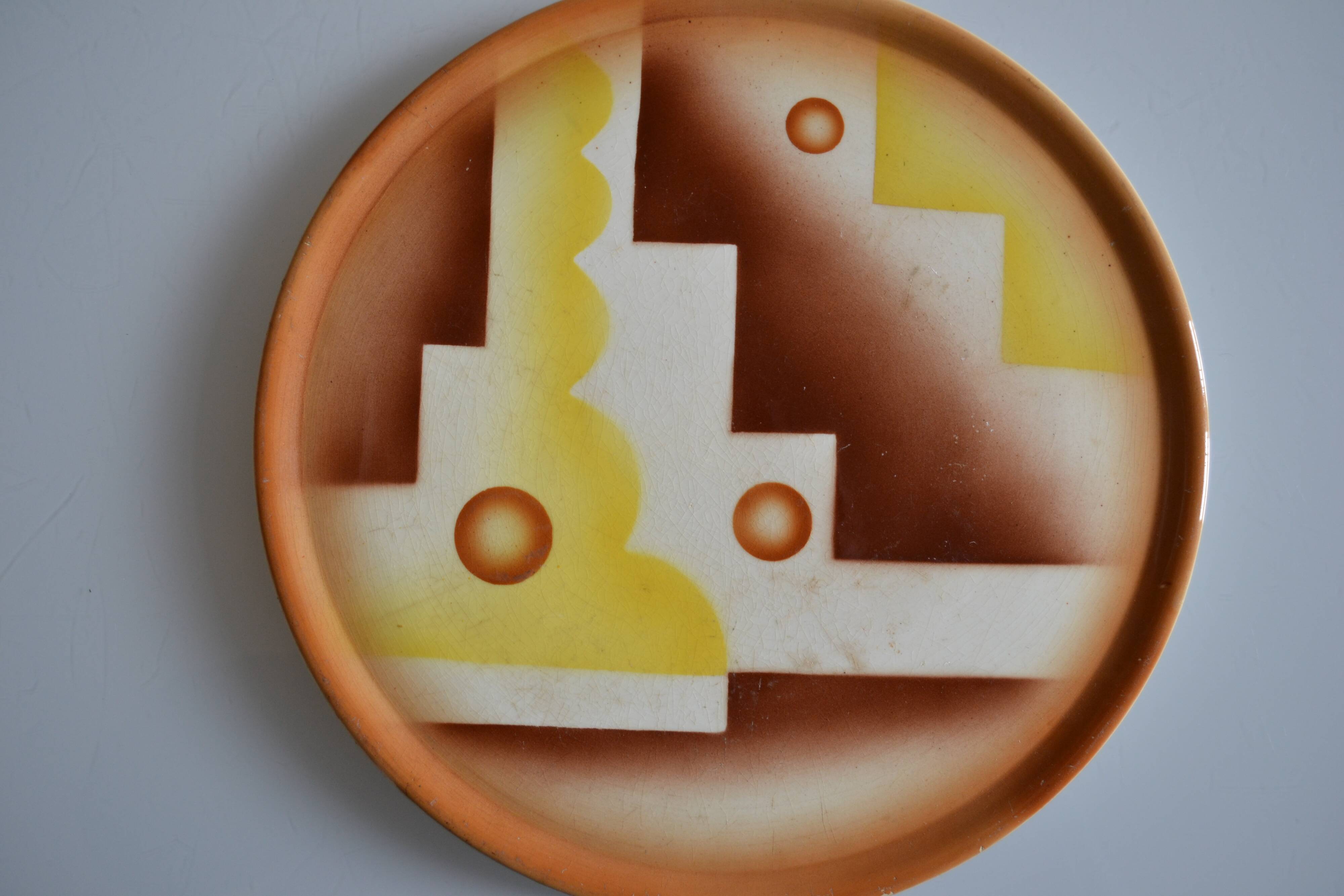 Art deco ceramic dish with geometric decor