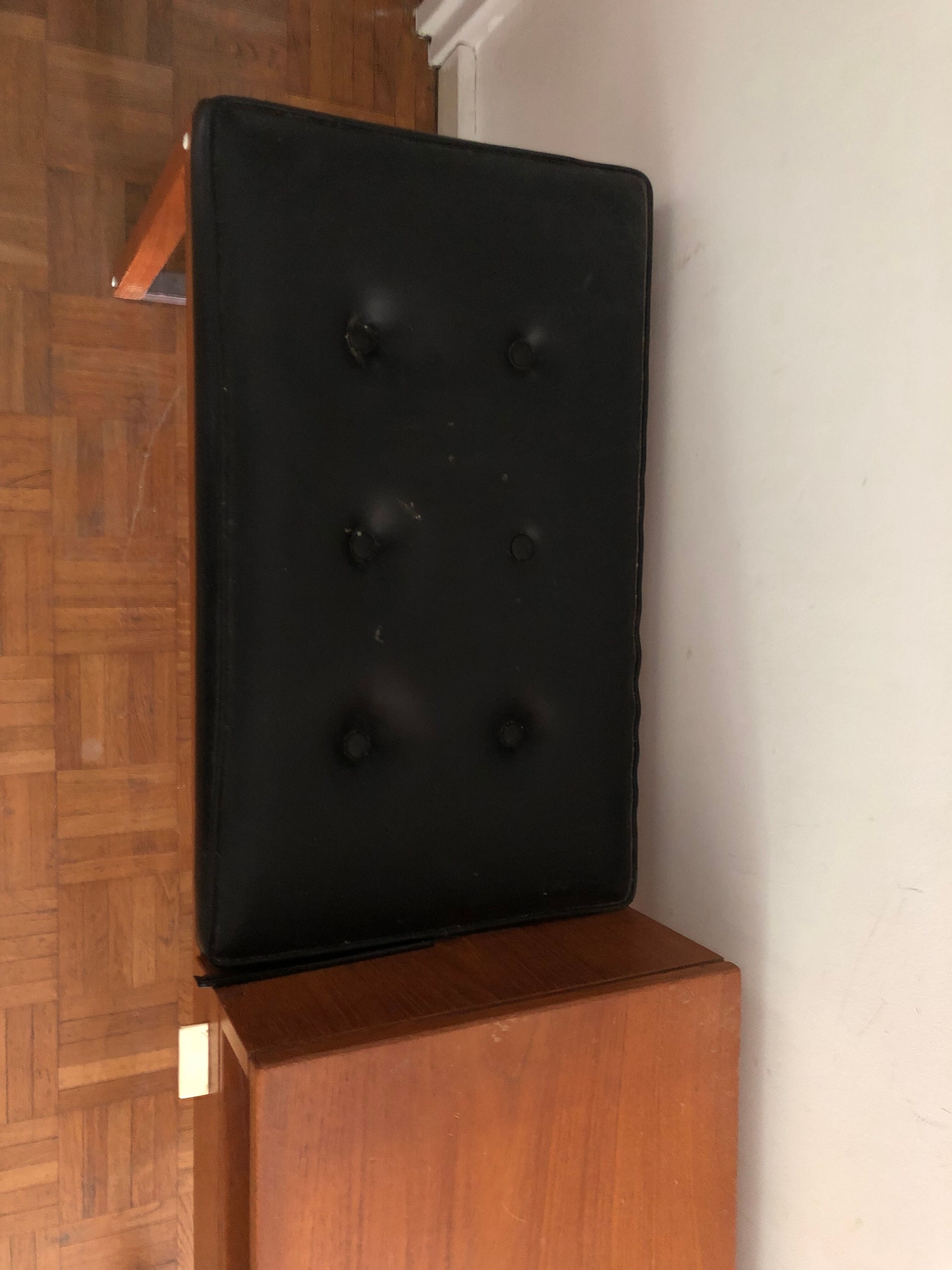 Scandinavian entrance bench