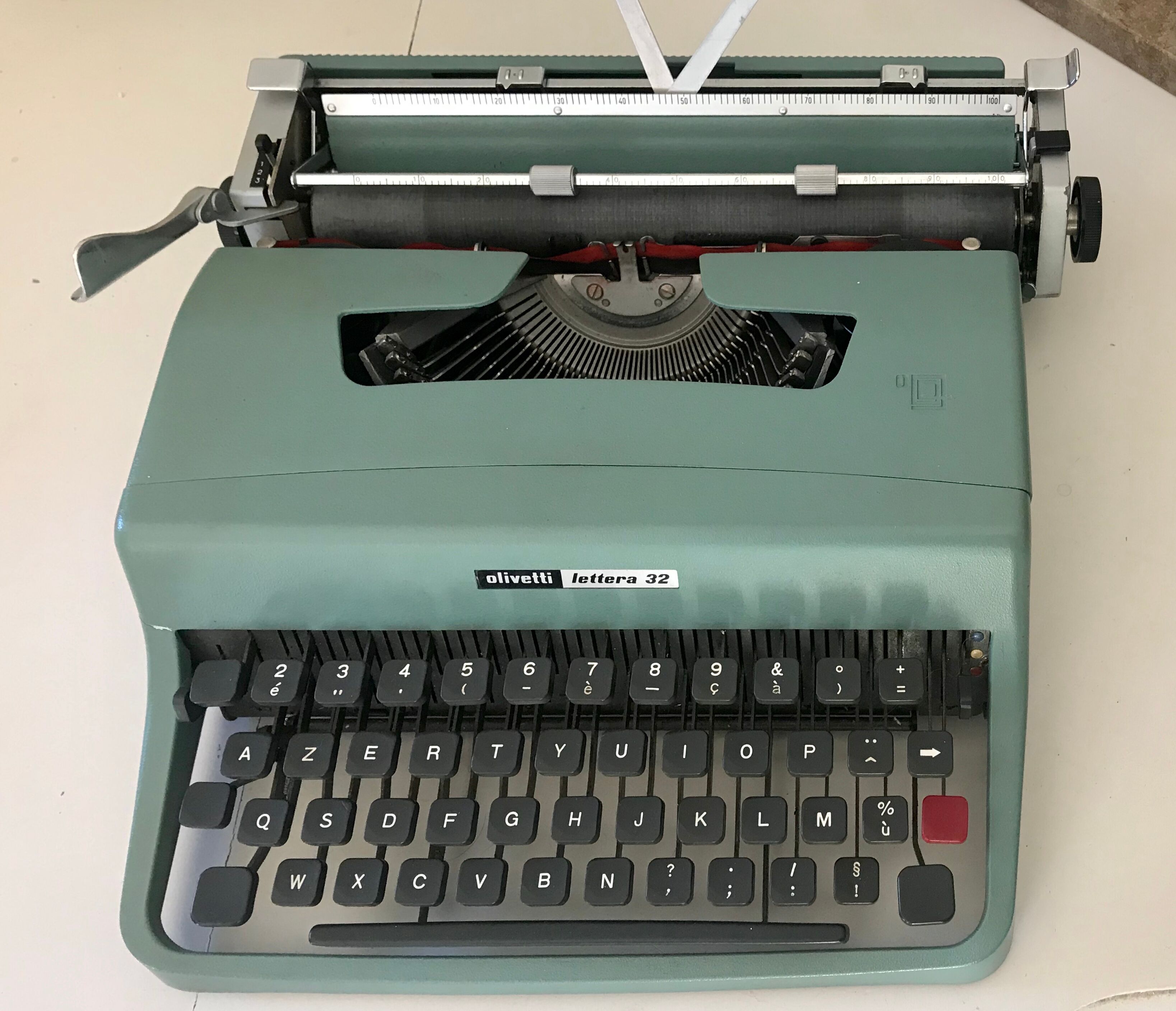 Olivetti Lettera 32 Typewriter