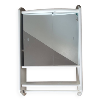 Bathroom shelf