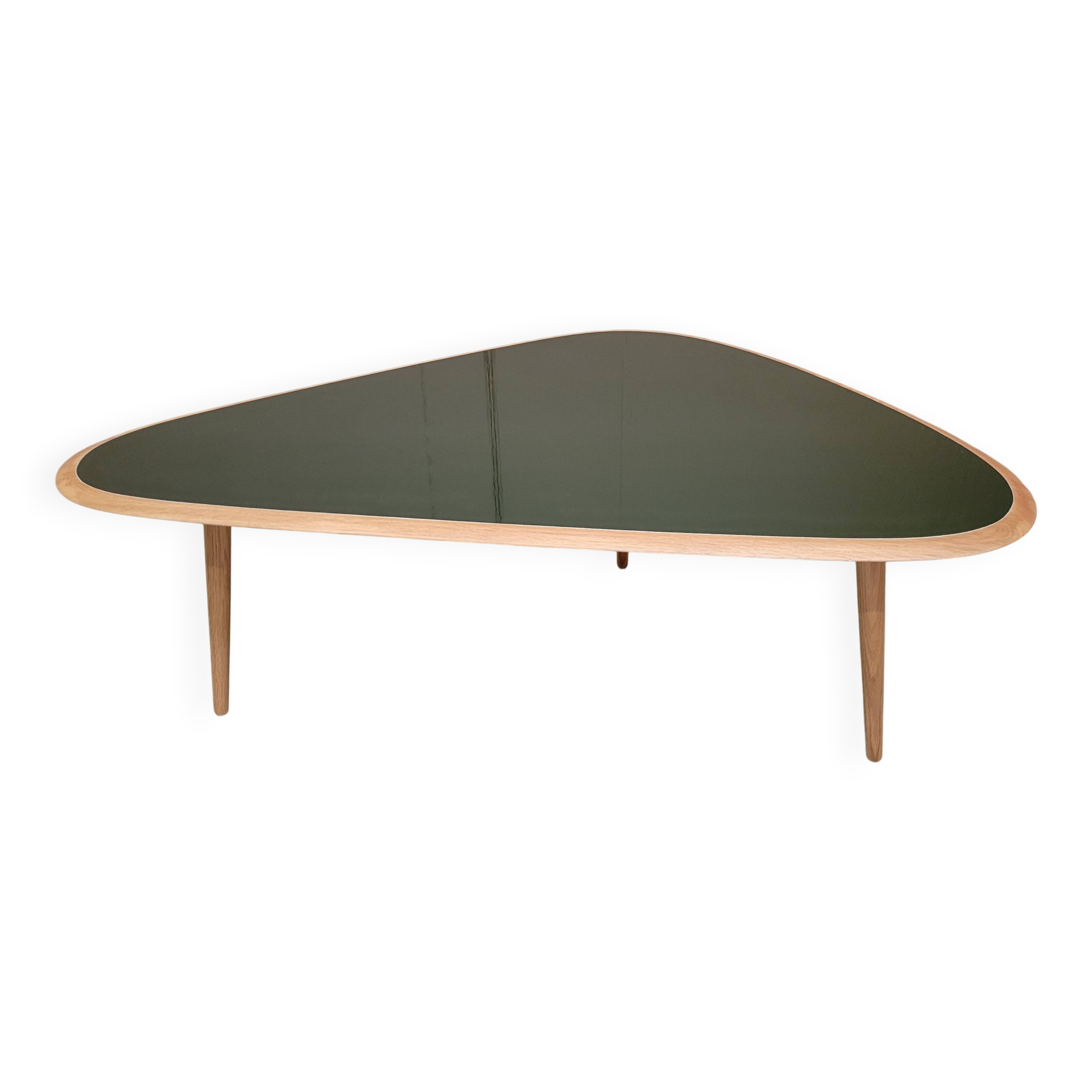 Table basse style années 50 , laque et bois.  marque red edition