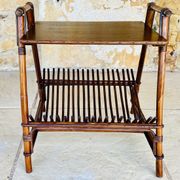 Table d'appoint avec porte revues vintage Rotin Bambou 1970s