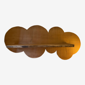 Cloud-shaped shelf made of solid wood