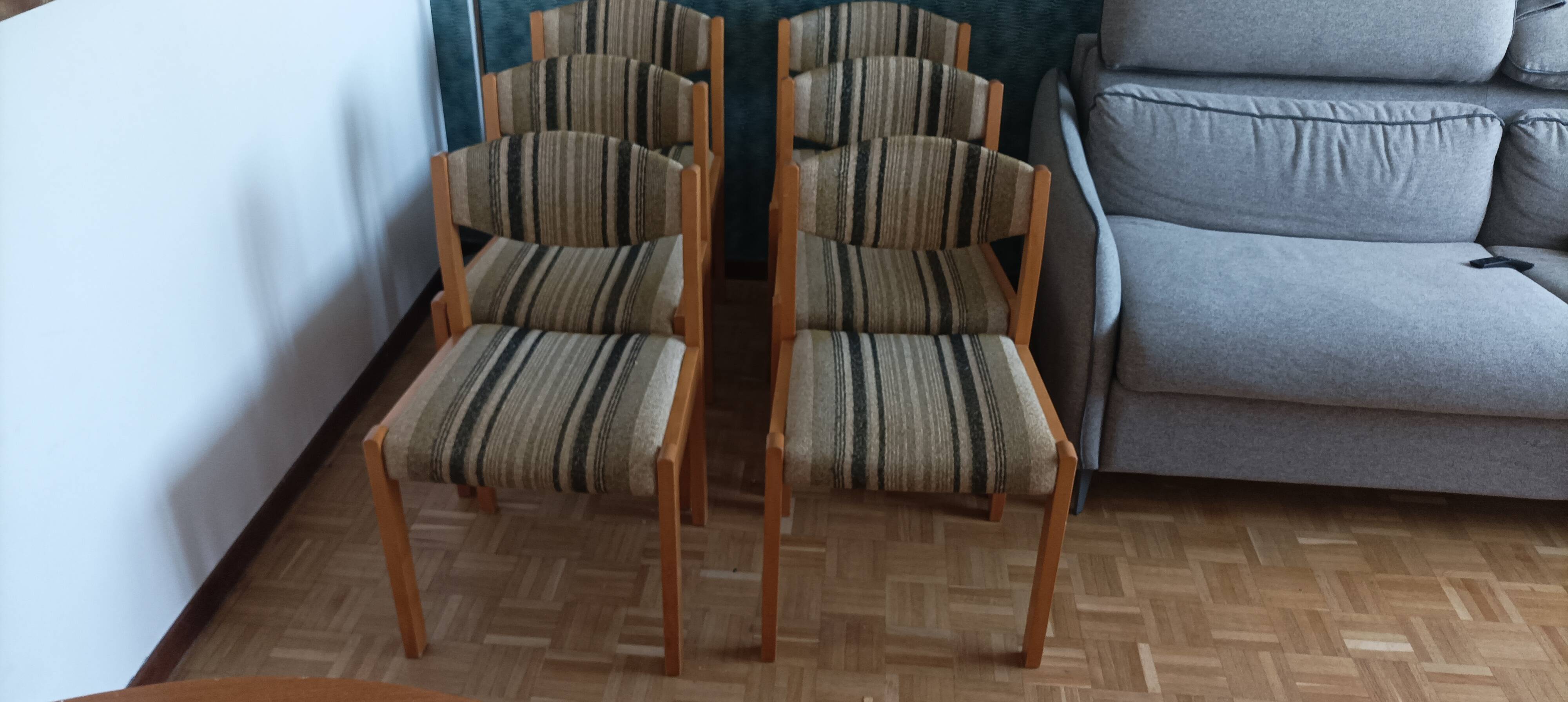 6 chaises scandinaves années 60
