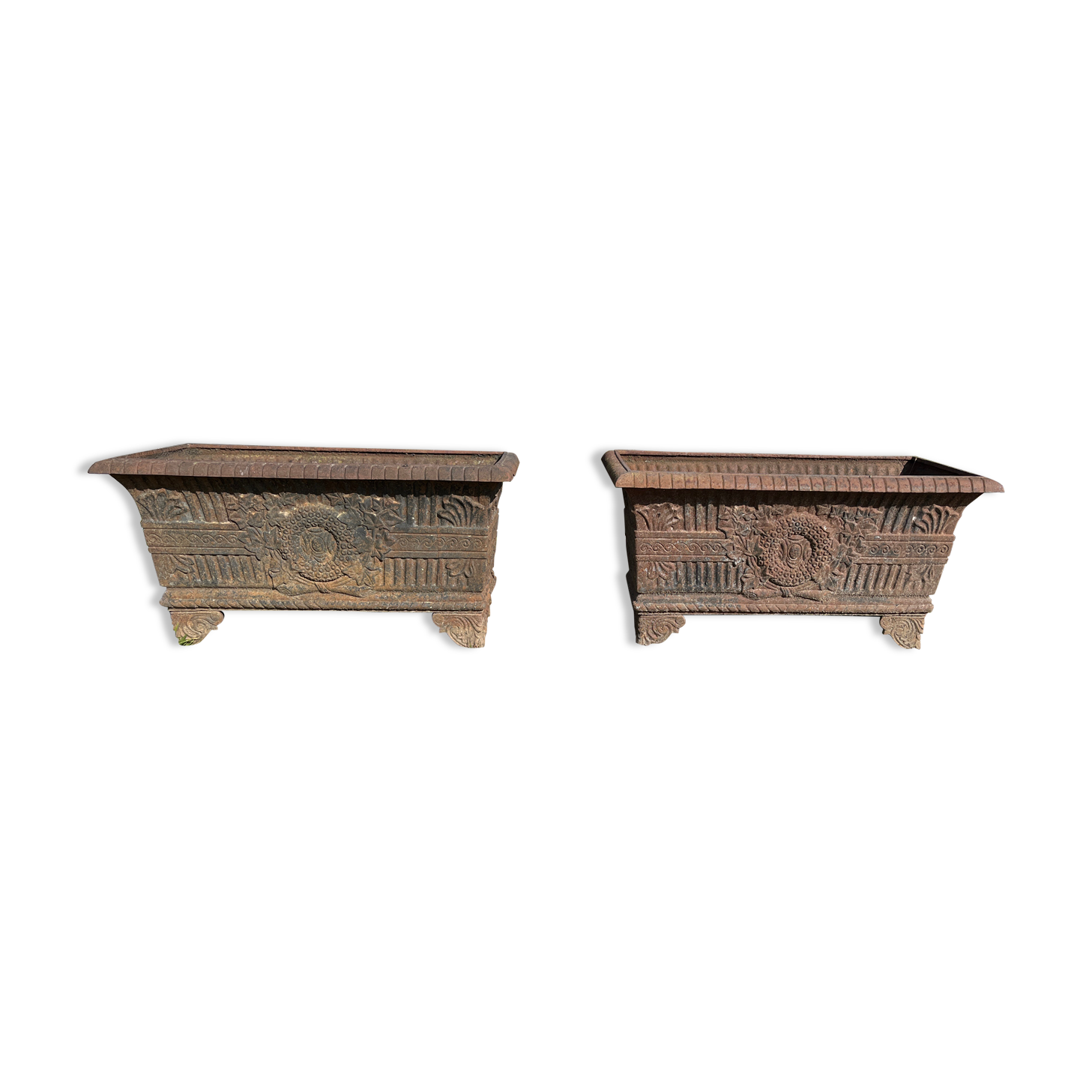 NIII cast iron planters