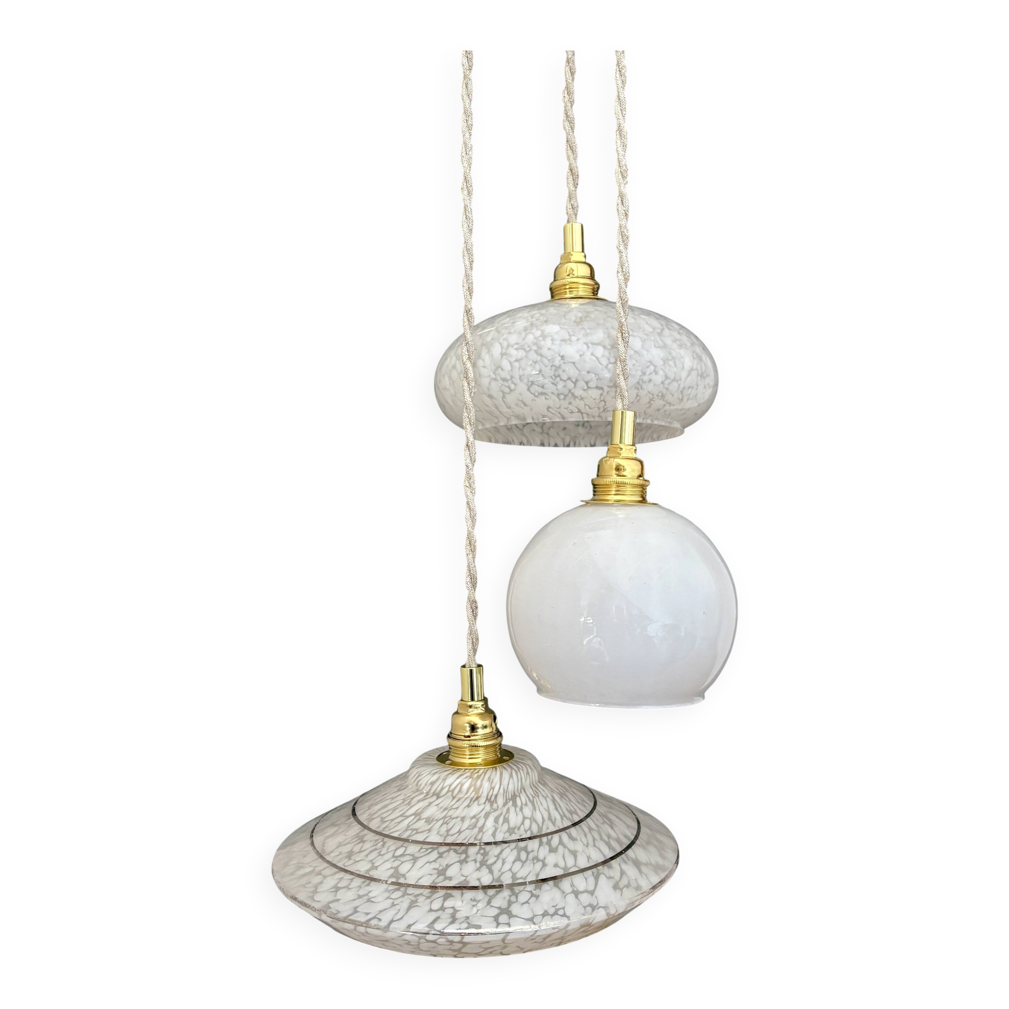 Vintage white glass triple globe suspension from Clichy and opaline.