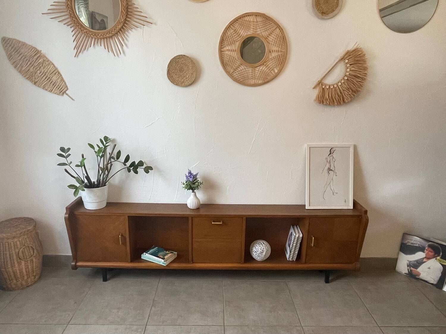 Vintage low oak sideboard (shallow)
