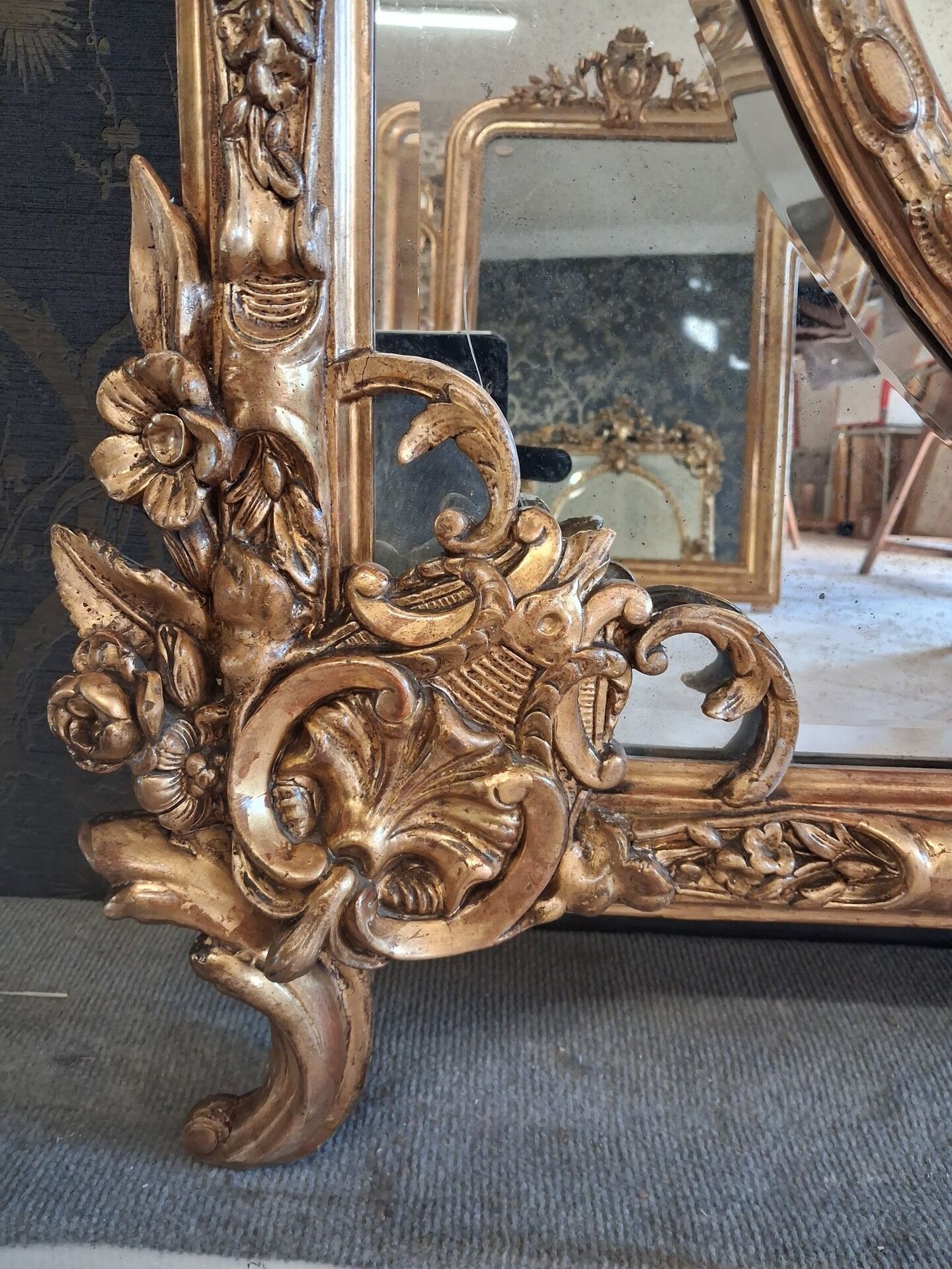 Mirror XIX Parecloses 152x 106