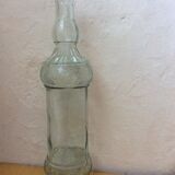 Bouteille en verre moulé