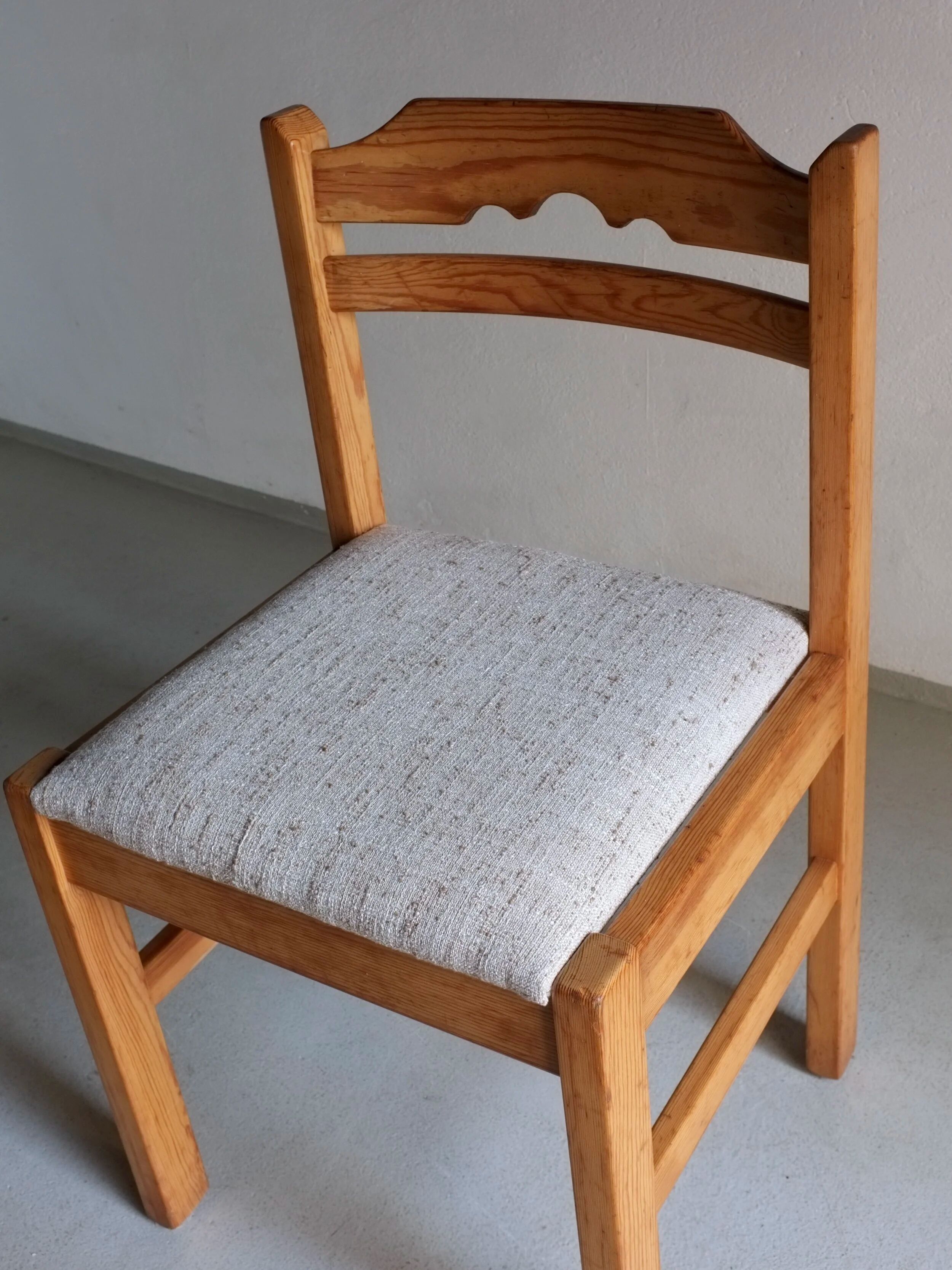 6 Minimalist pine dining chairs | Sweden | 1960s