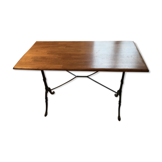 Bistro table