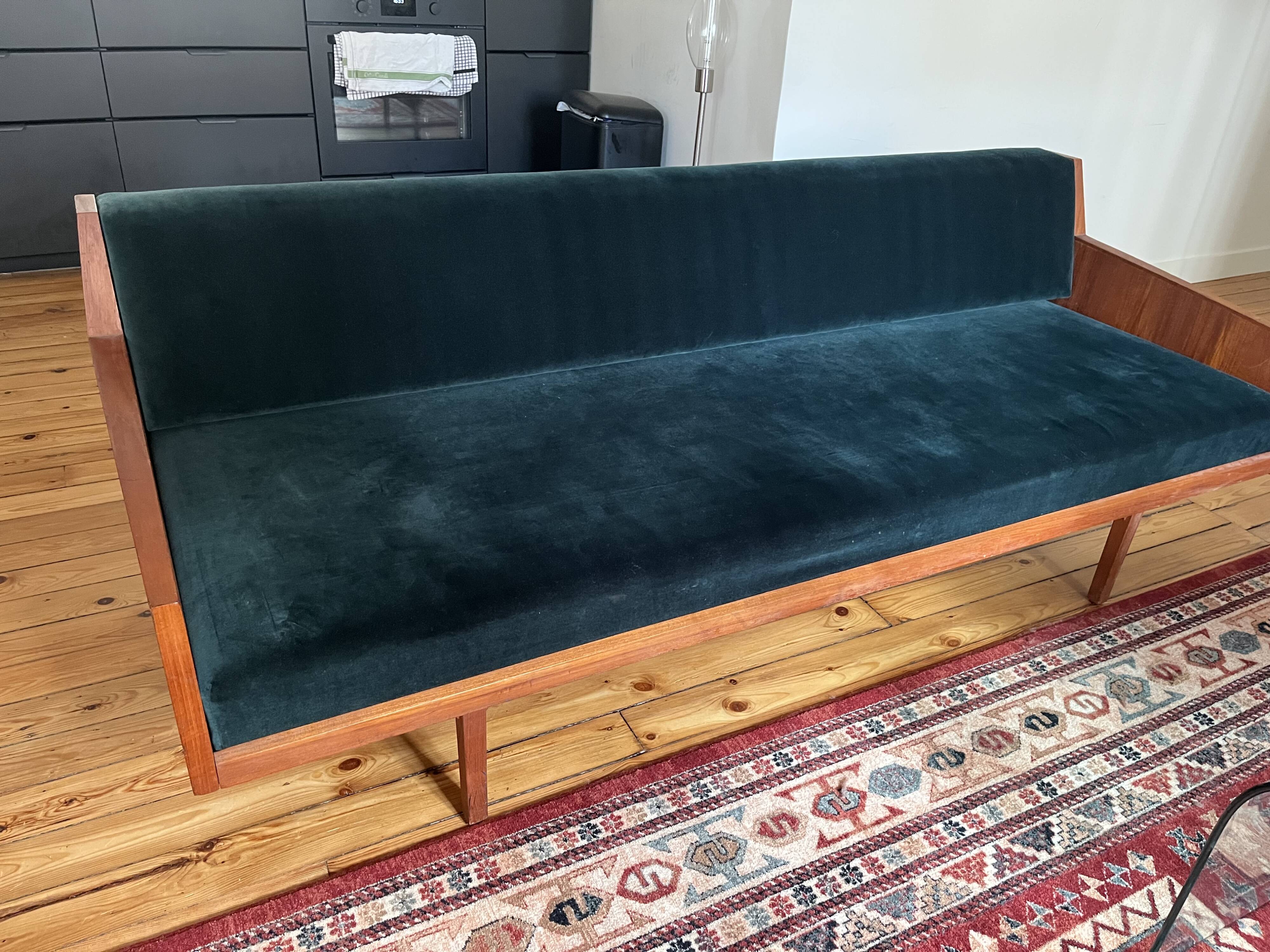 Green Swedish daybed sofa