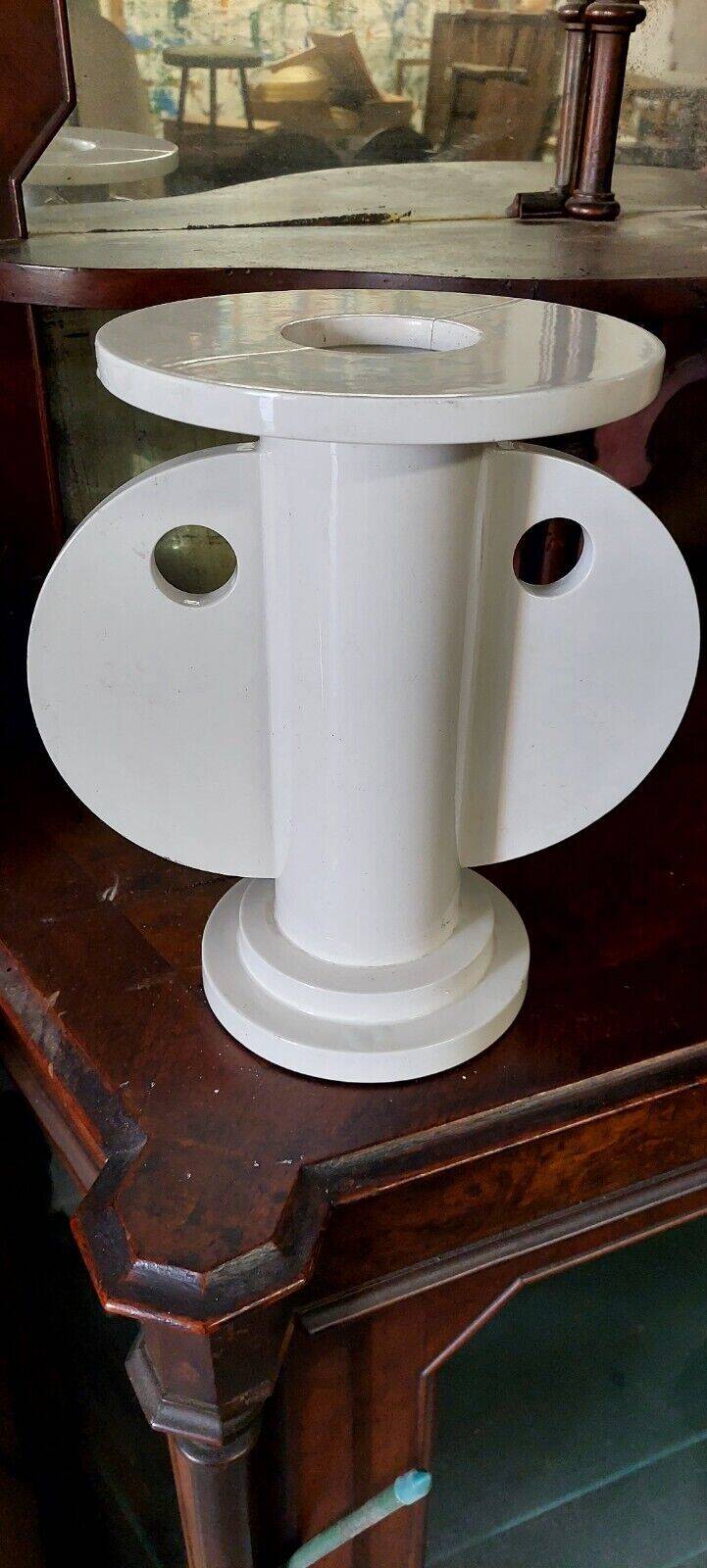 Rare white ceramic vase designed by Nathalie Du Pasquier for Alessio Sarri in 1989