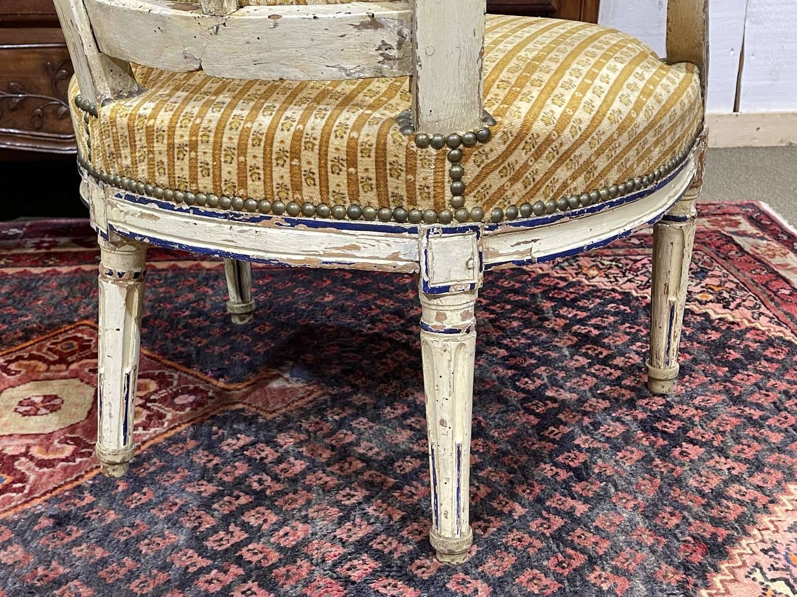 Paire de cabriolets d'époque Louis XVI en hêtre