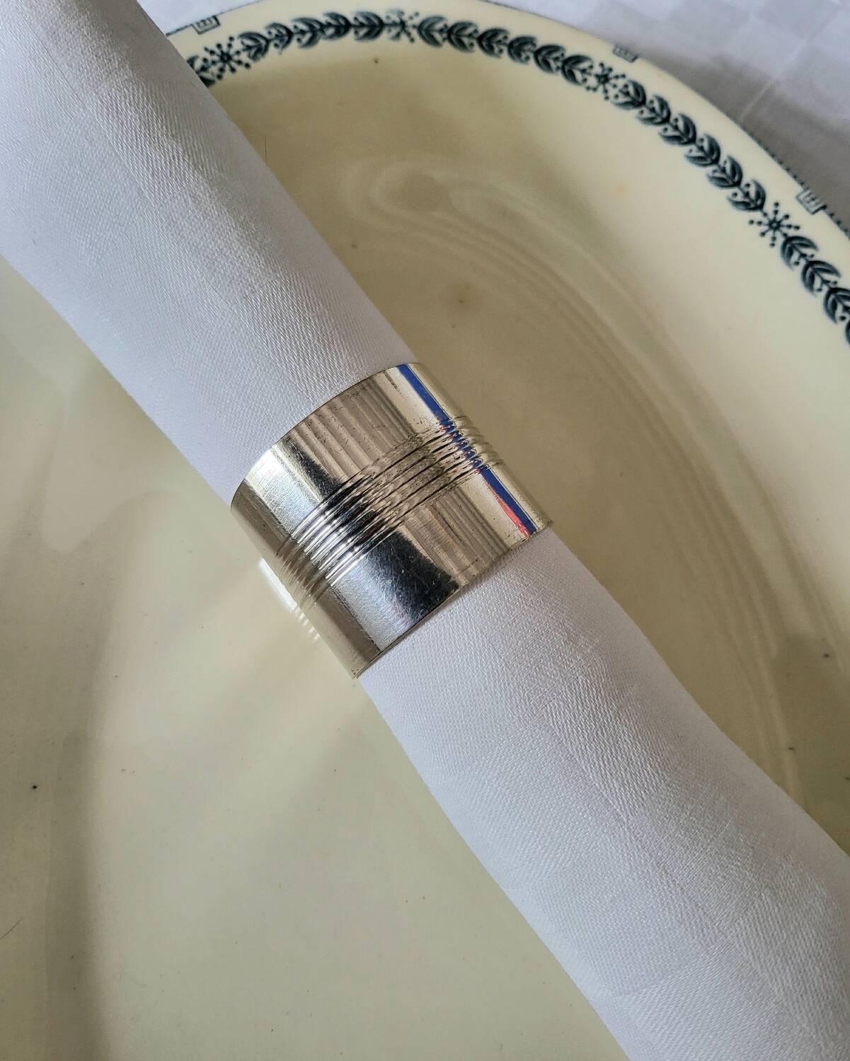 Silver Metal Napkin Ring