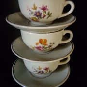 Cups for dinette