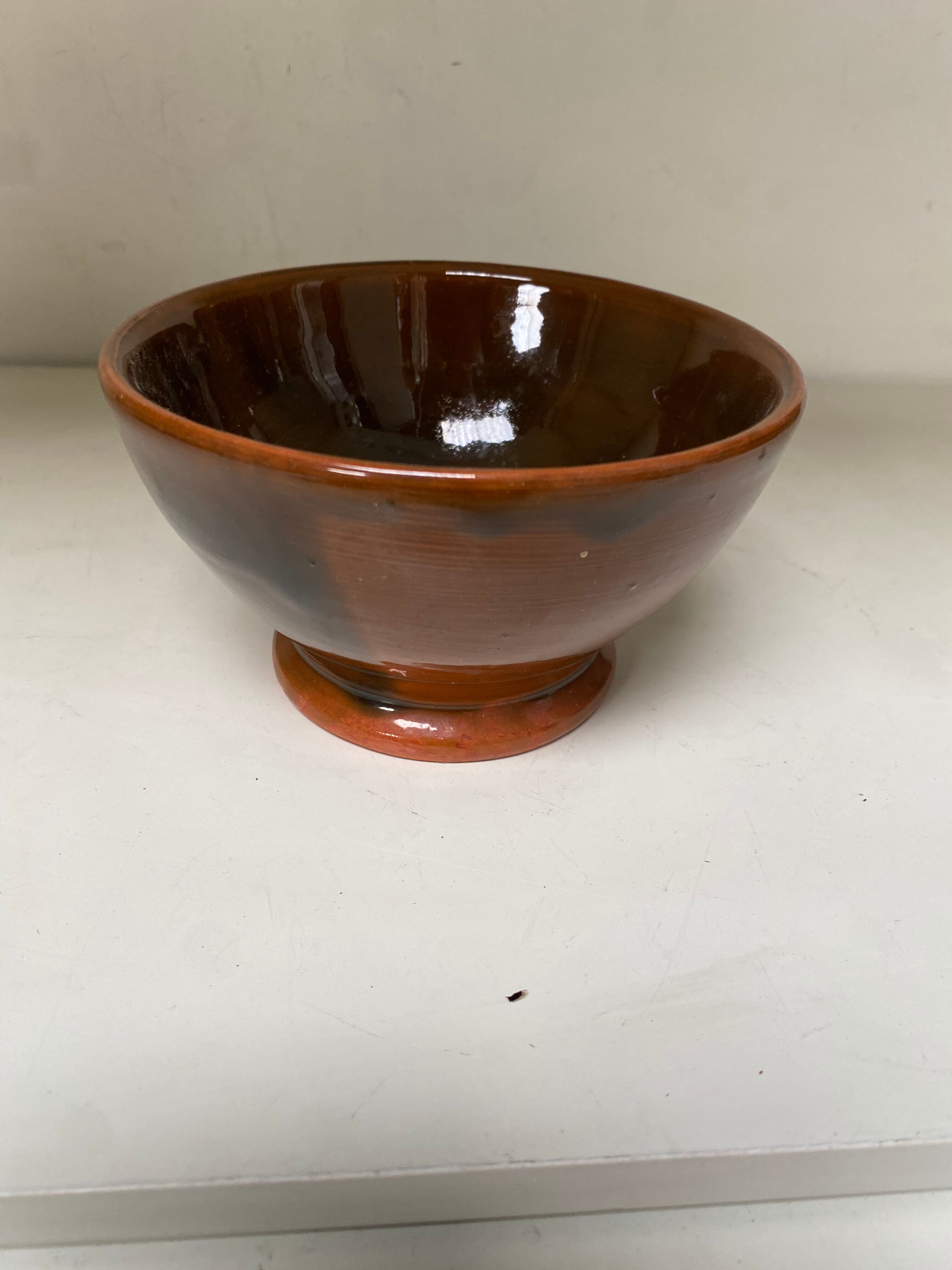 Bol en grès vernissé marron