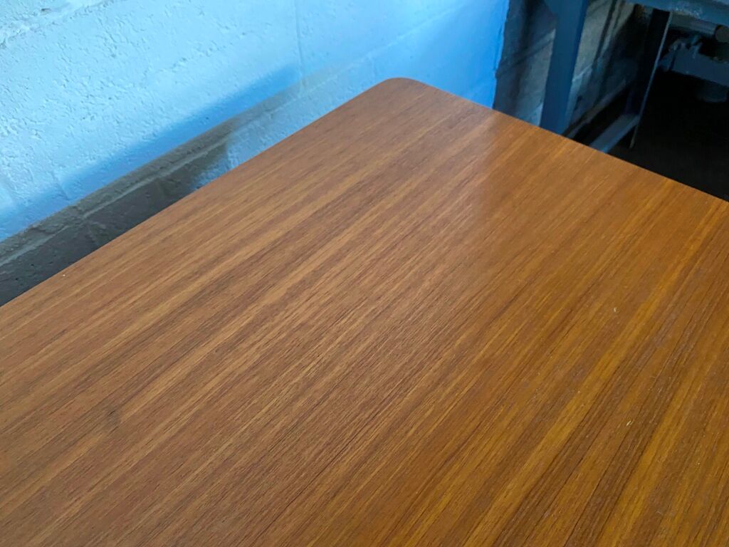 Scandinavian extendable table in vintage teak an60