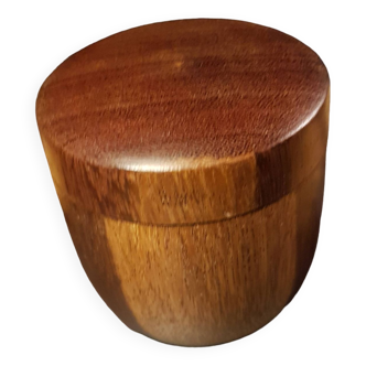 Round wooden box