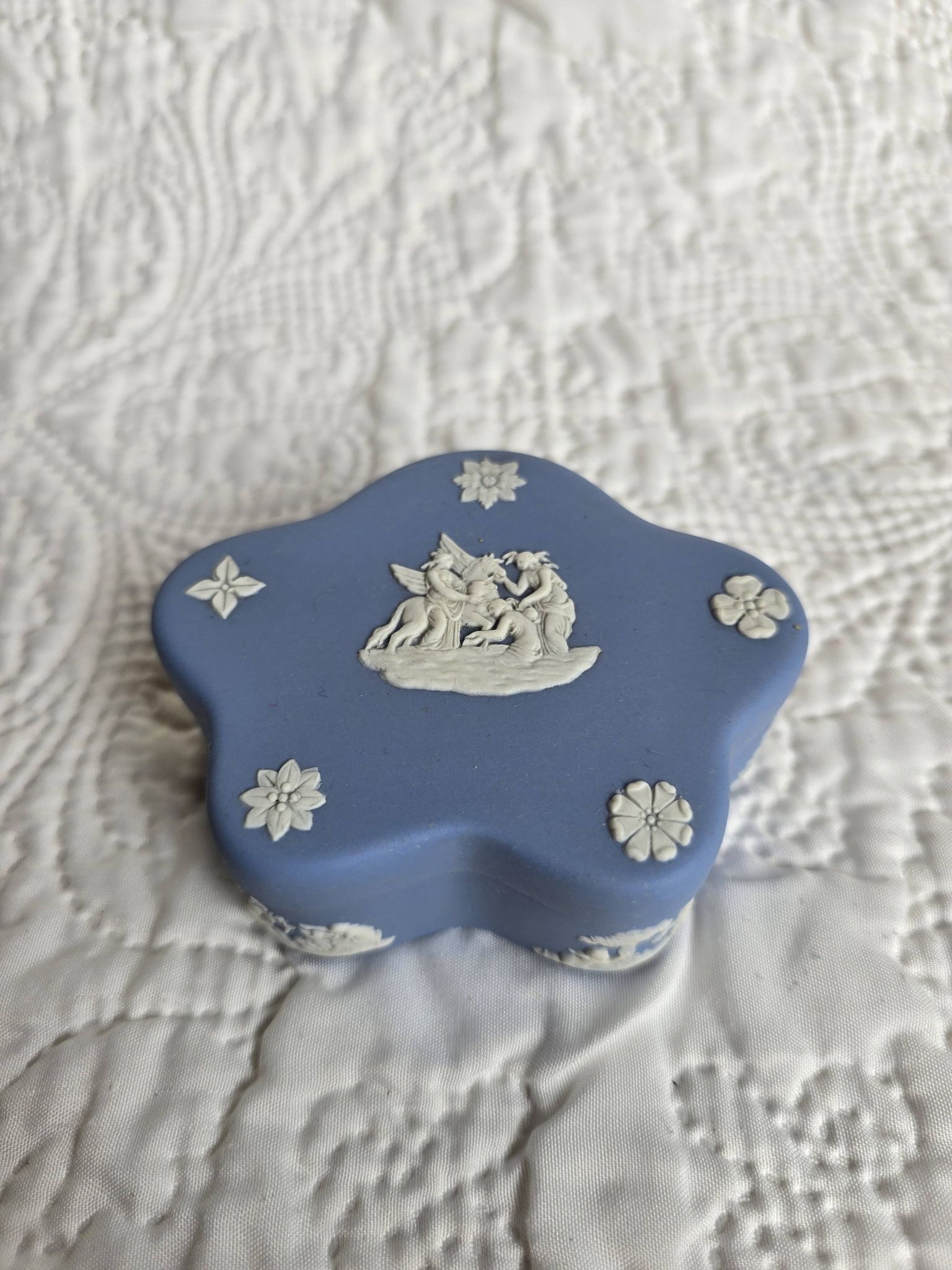 Service thé Wedgwood en biscuit bleu et blanc