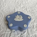Service thé Wedgwood en biscuit bleu et blanc