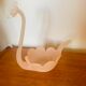 Vide poche cygne pâte de verre rose