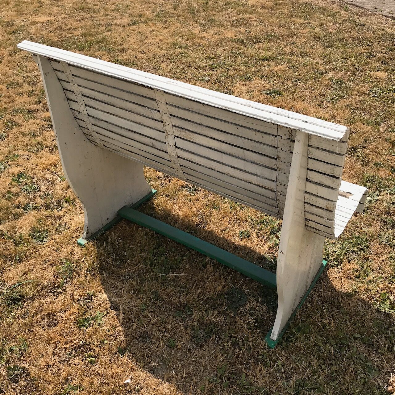 Wood garden bench