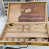 Former painter's box with his palette