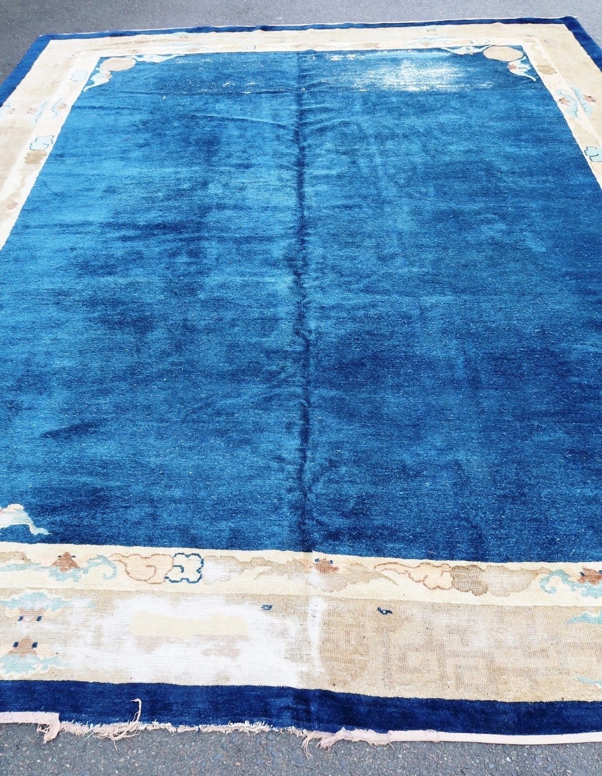 Chinese rug 19th century 287 X 243 cm