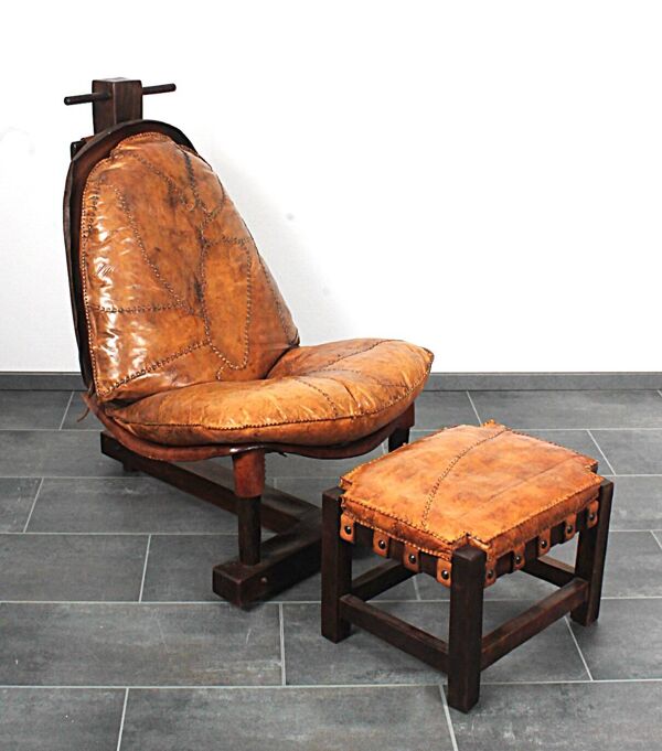 Fauteuil lounge brutaliste en chêne et ottoman, années 1970, lot de 2