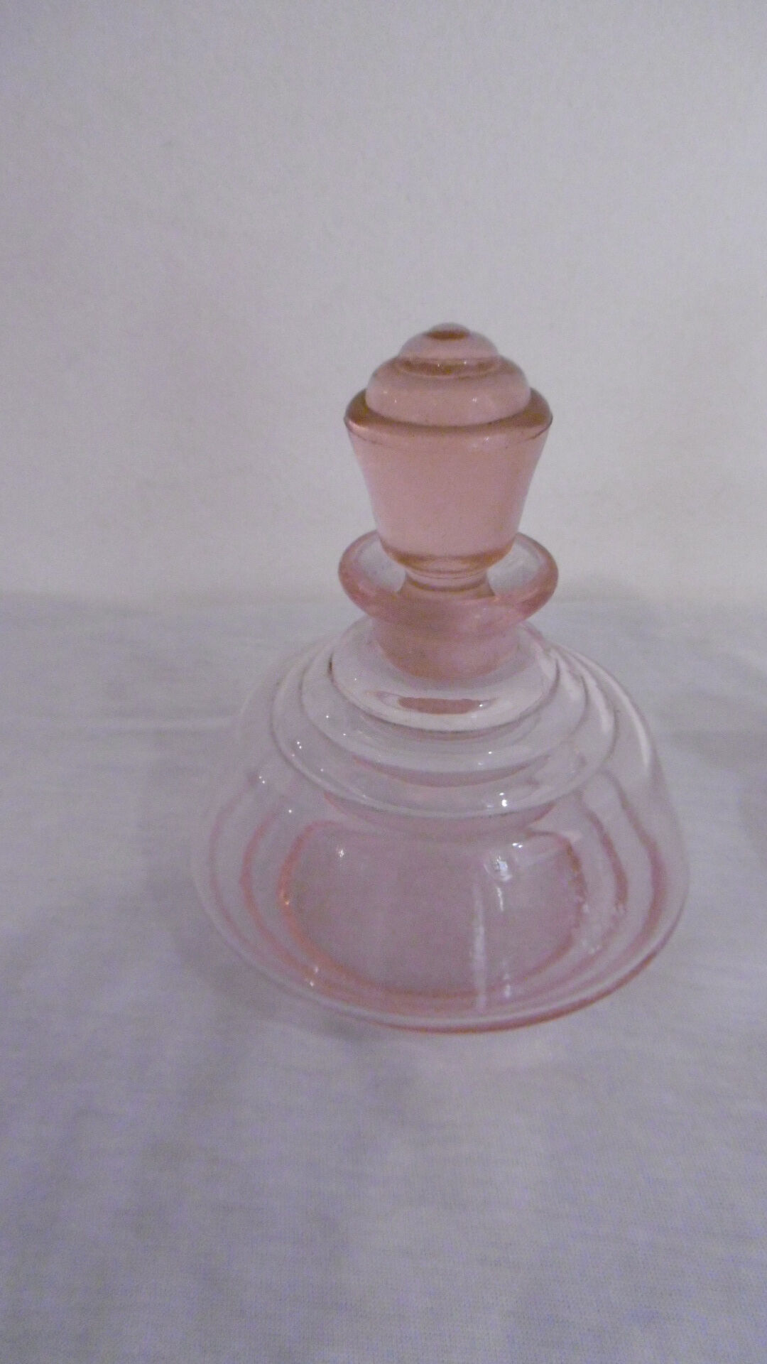 Paire de flacons art deco en verre