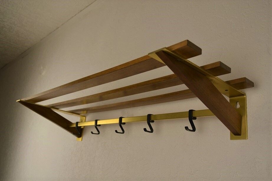 60s 70s Wall Coats Door