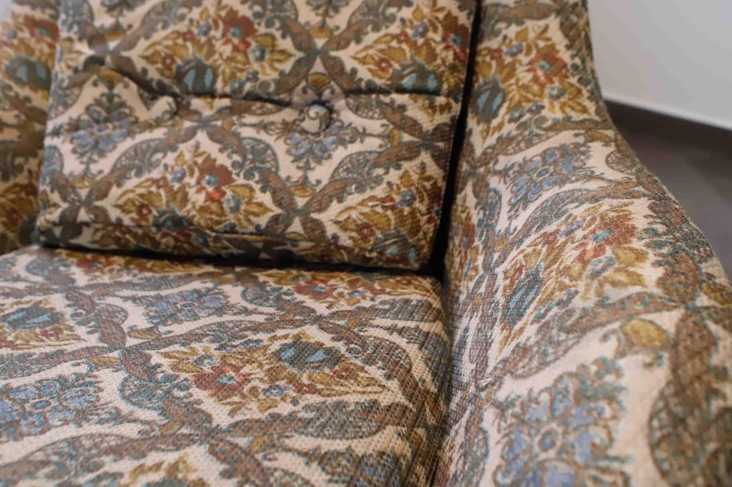 Set of 2 vintage high-back swivel armchairs with abstract upholstery