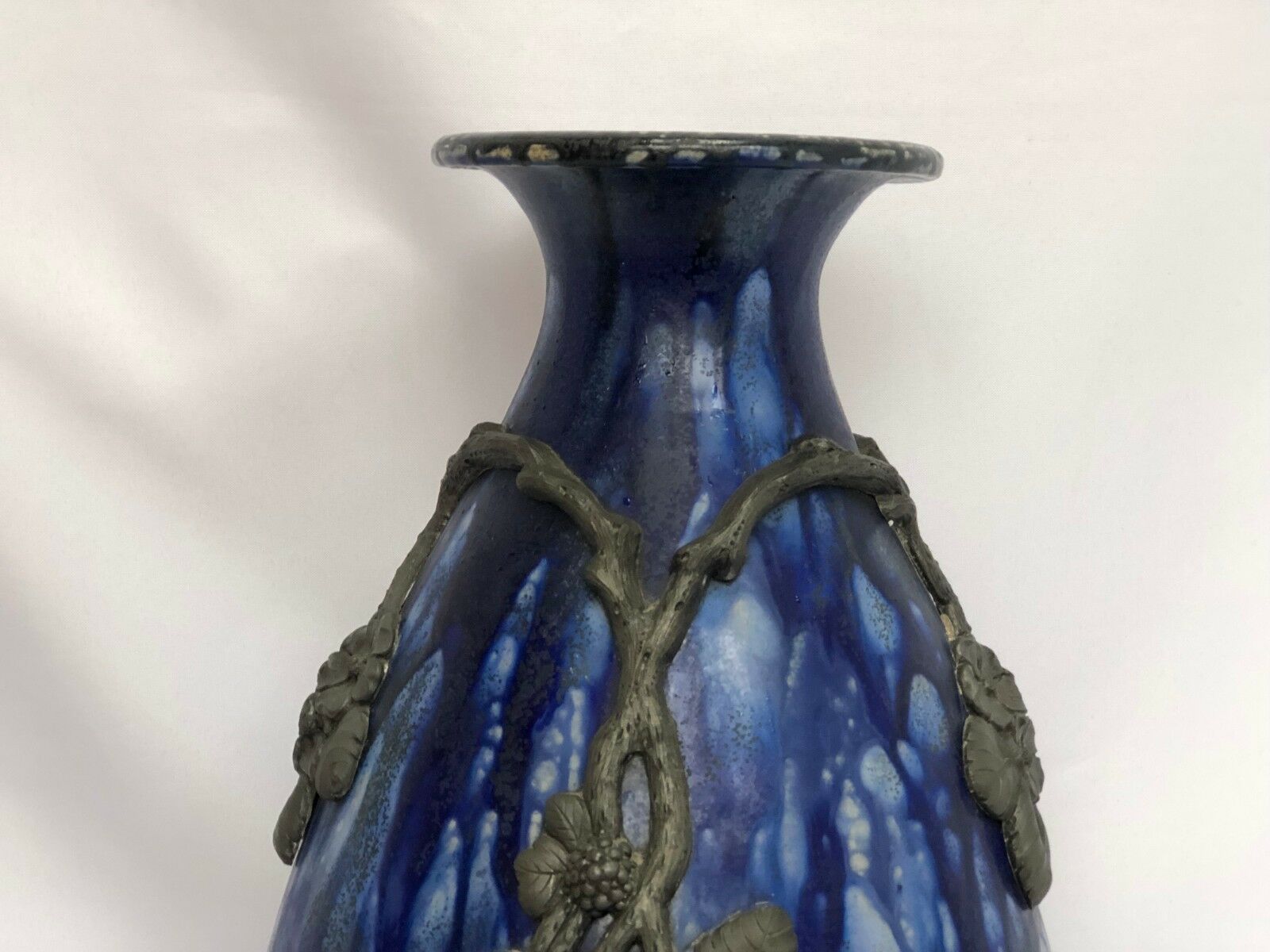 Roger Guerin vase piriform gres a cheze etain ronce mure feuille fleur