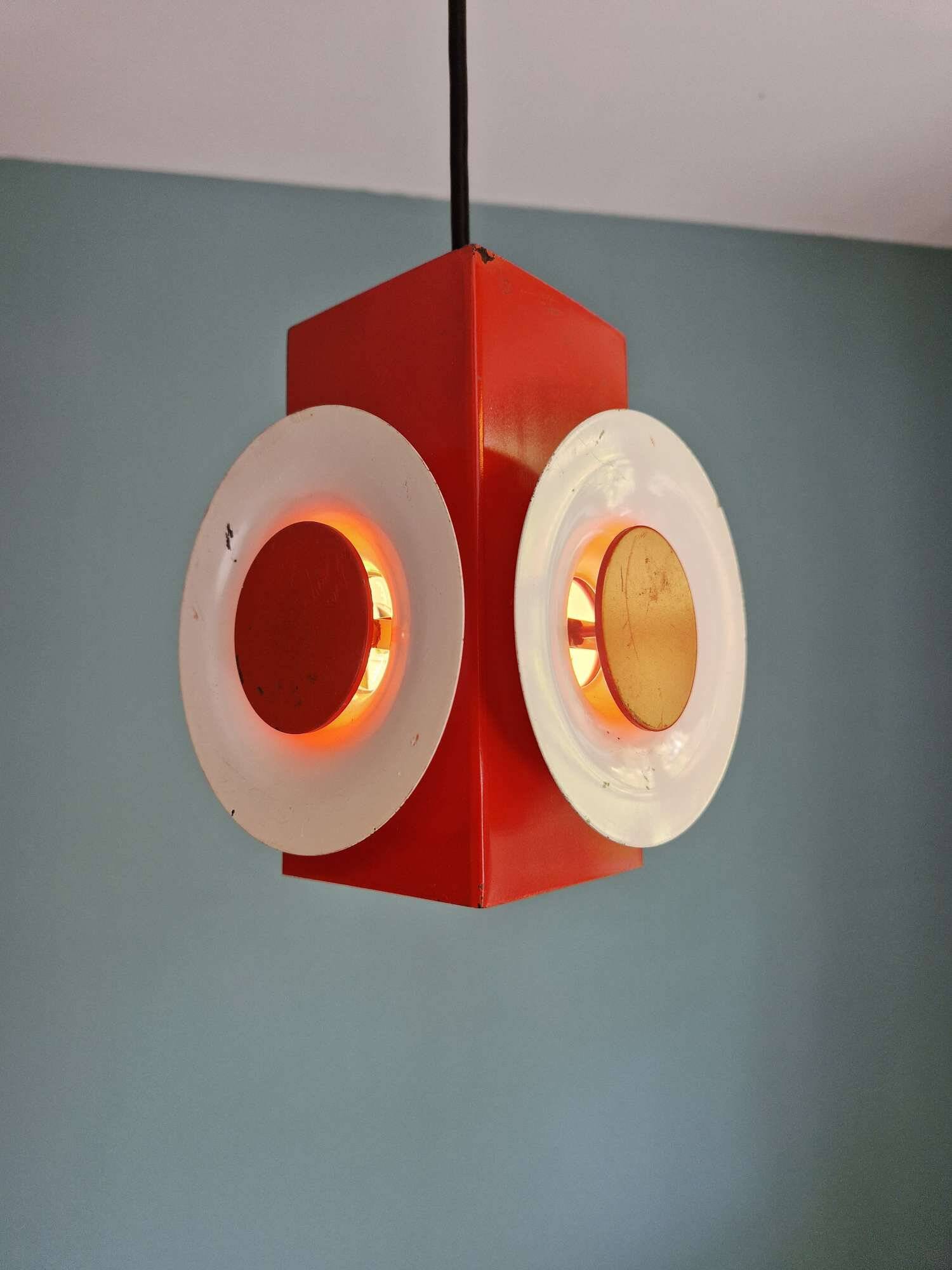 Space Age cascade chandelier in orange and white lacquered metal, RAAK, 1970