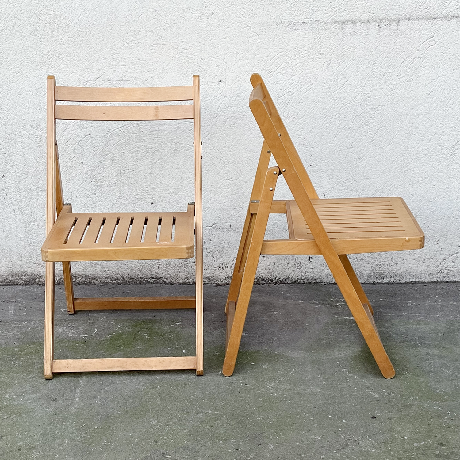 Pair of beech folding chairs