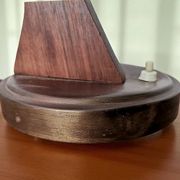 Lampe de bureau en bois de style mid-century moderne