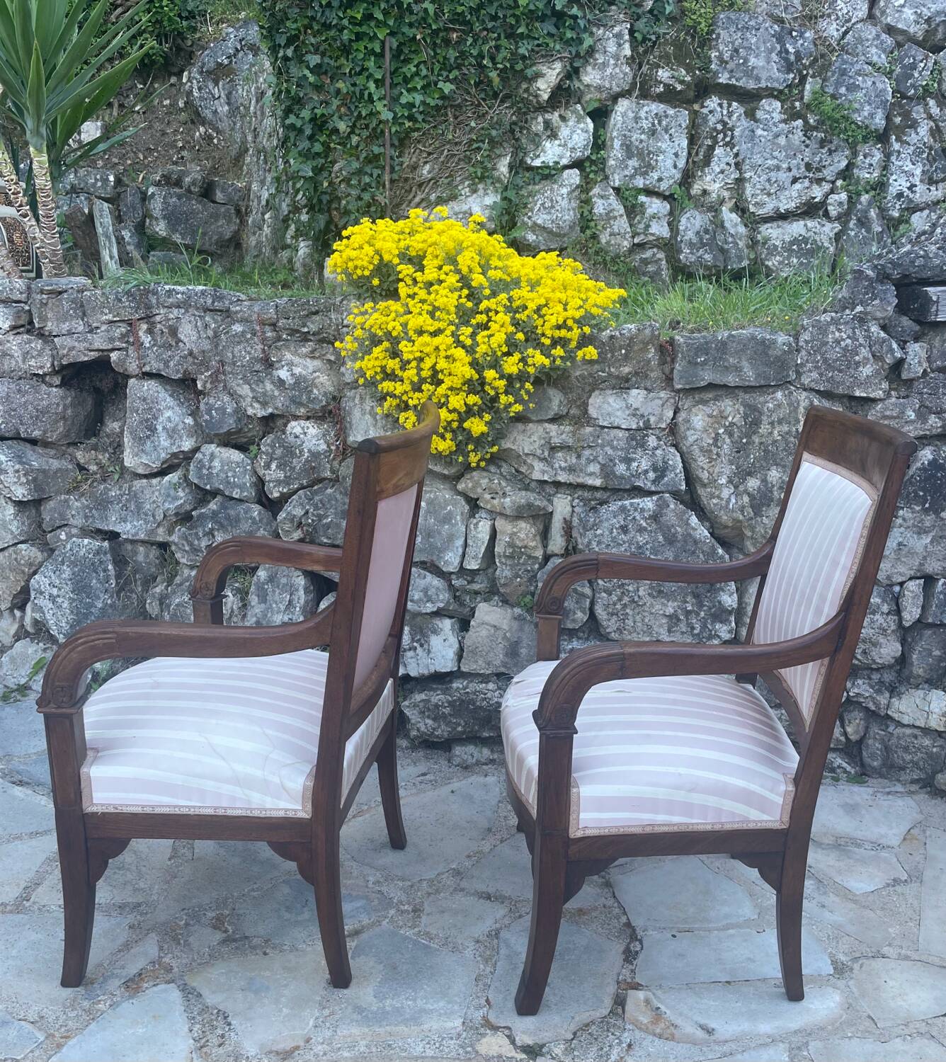 Pair of French mahogany armchairs from the Restoration period