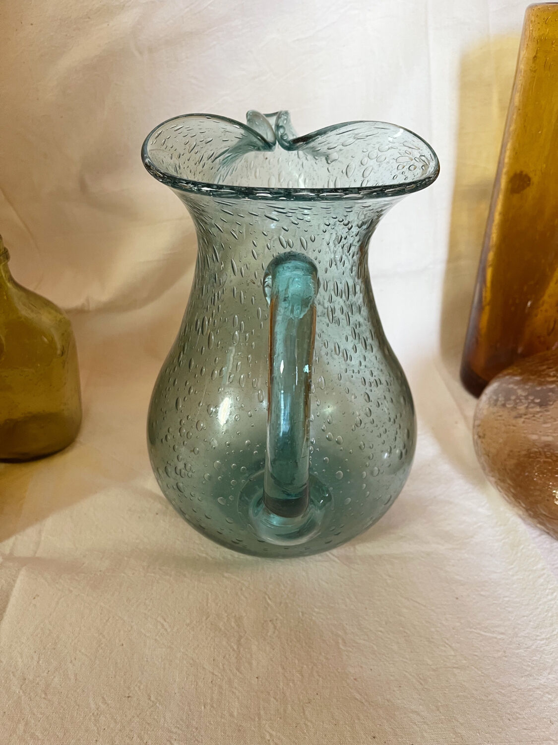 Bubbled glass decanter