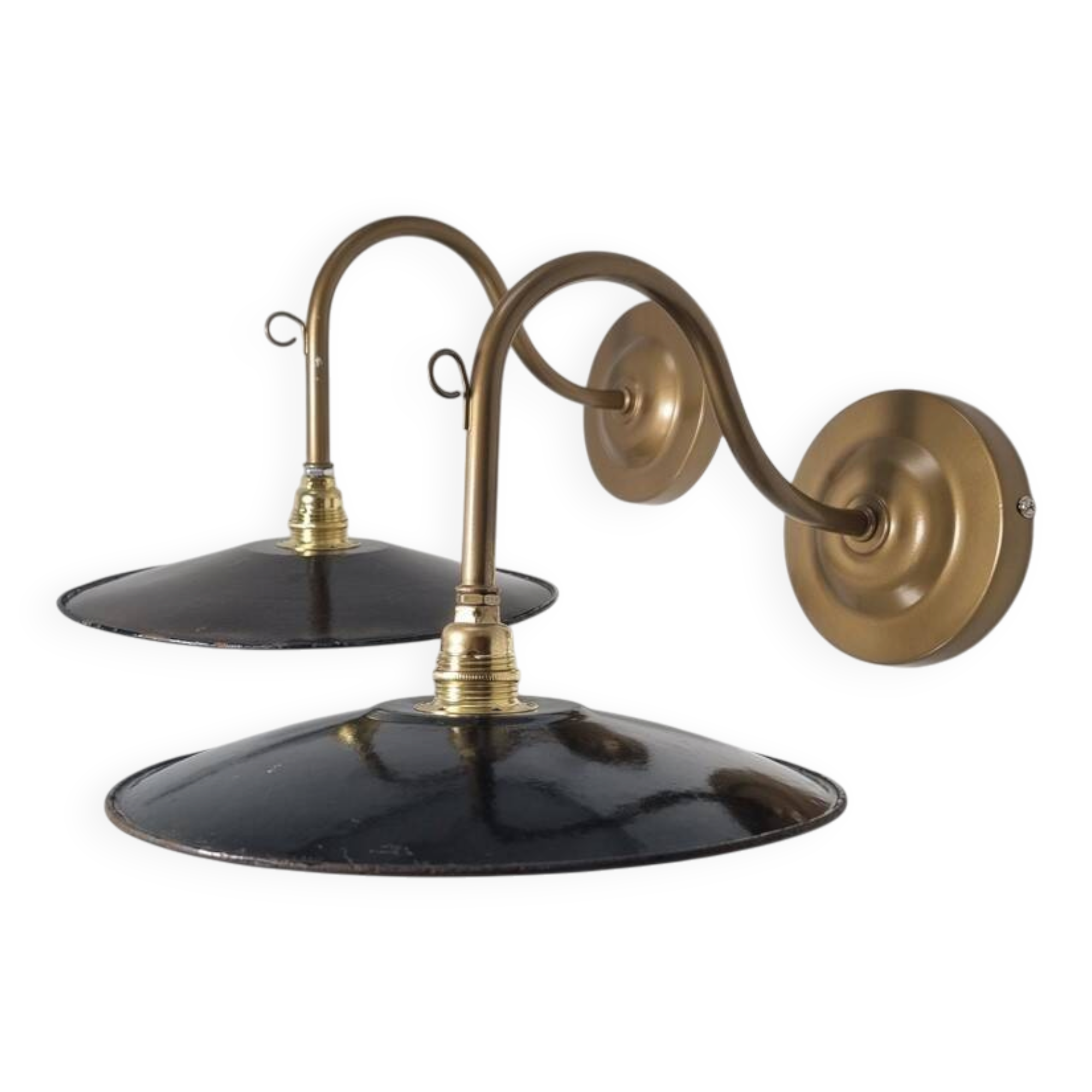 Pair of wall sconces