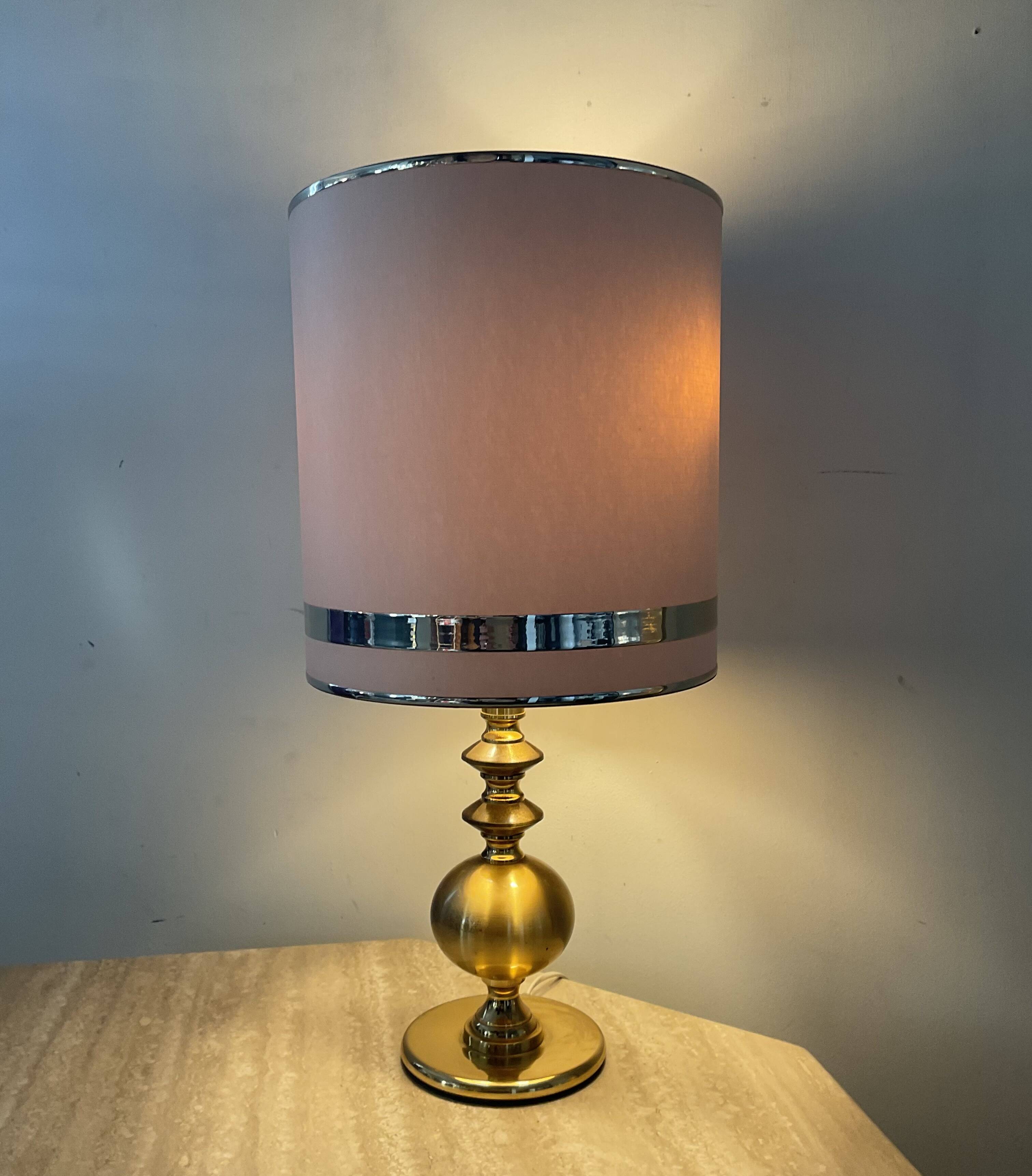 Lampe vintage en laiton des années 70