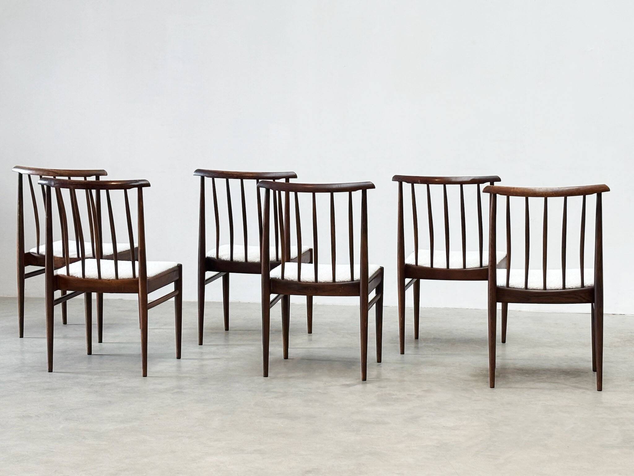 Ensemble de six chaises de salle à manger en palissandre AWA