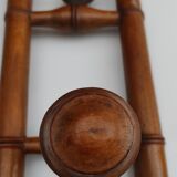 Retractable vintage hook