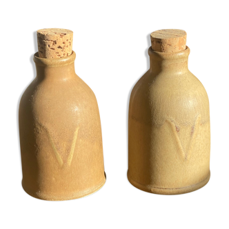 2 old sandstone pots with cork stopper
