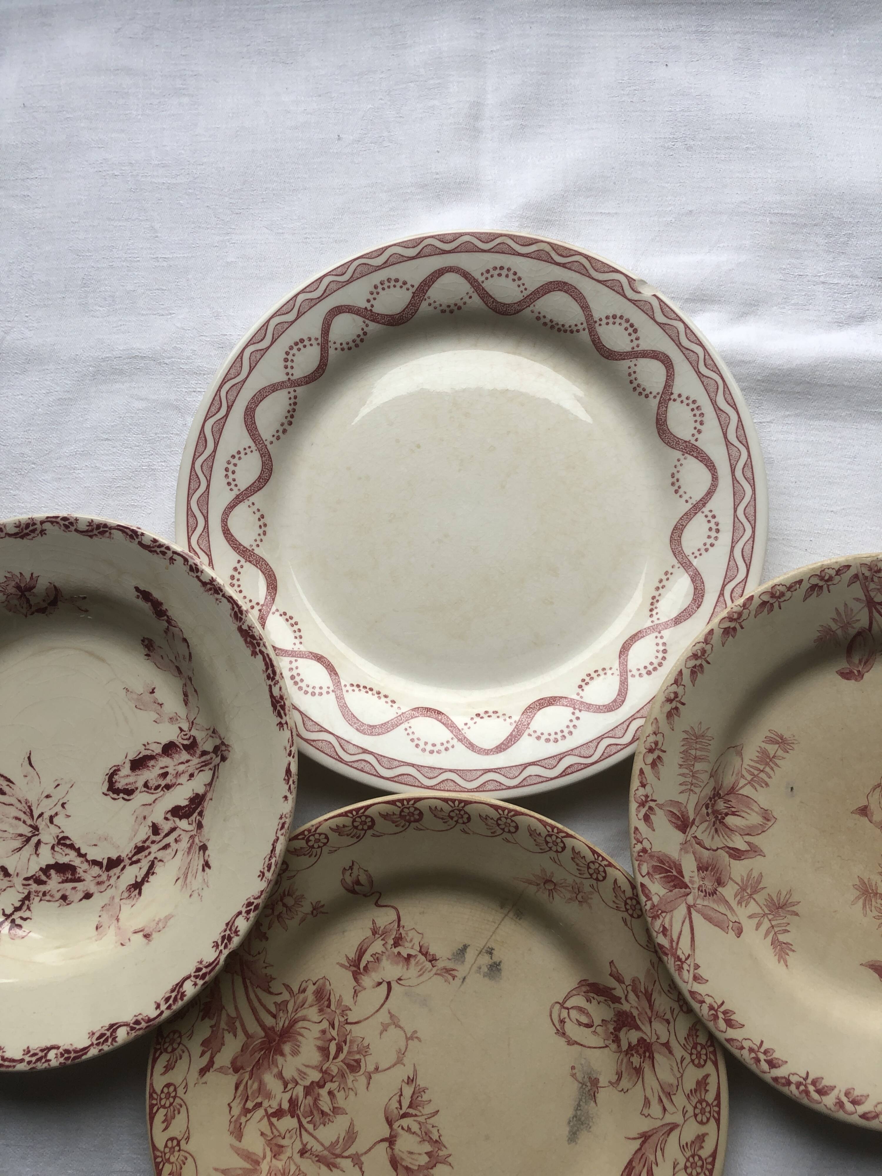 Set of 4 flat plates "Terre de Fer"