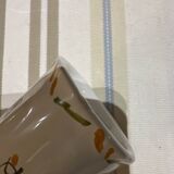 Vase Moustier signé