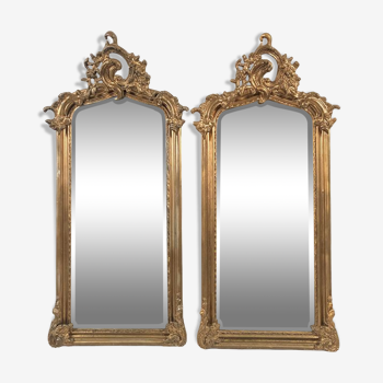 Paire de miroirs de style Louis XV bois stuqué et redoré 115 X 55 cm