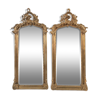 Paire de miroirs de style Louis XV bois stuqué et redoré 115 X 55 cm